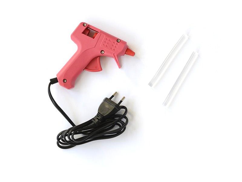 pistolet à colle pour la fabrication des dispositifs 3D e-Nable